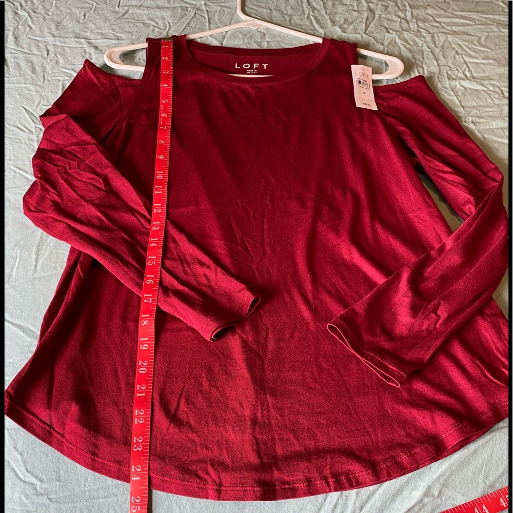 NWT Loft cold shoulder top Medium